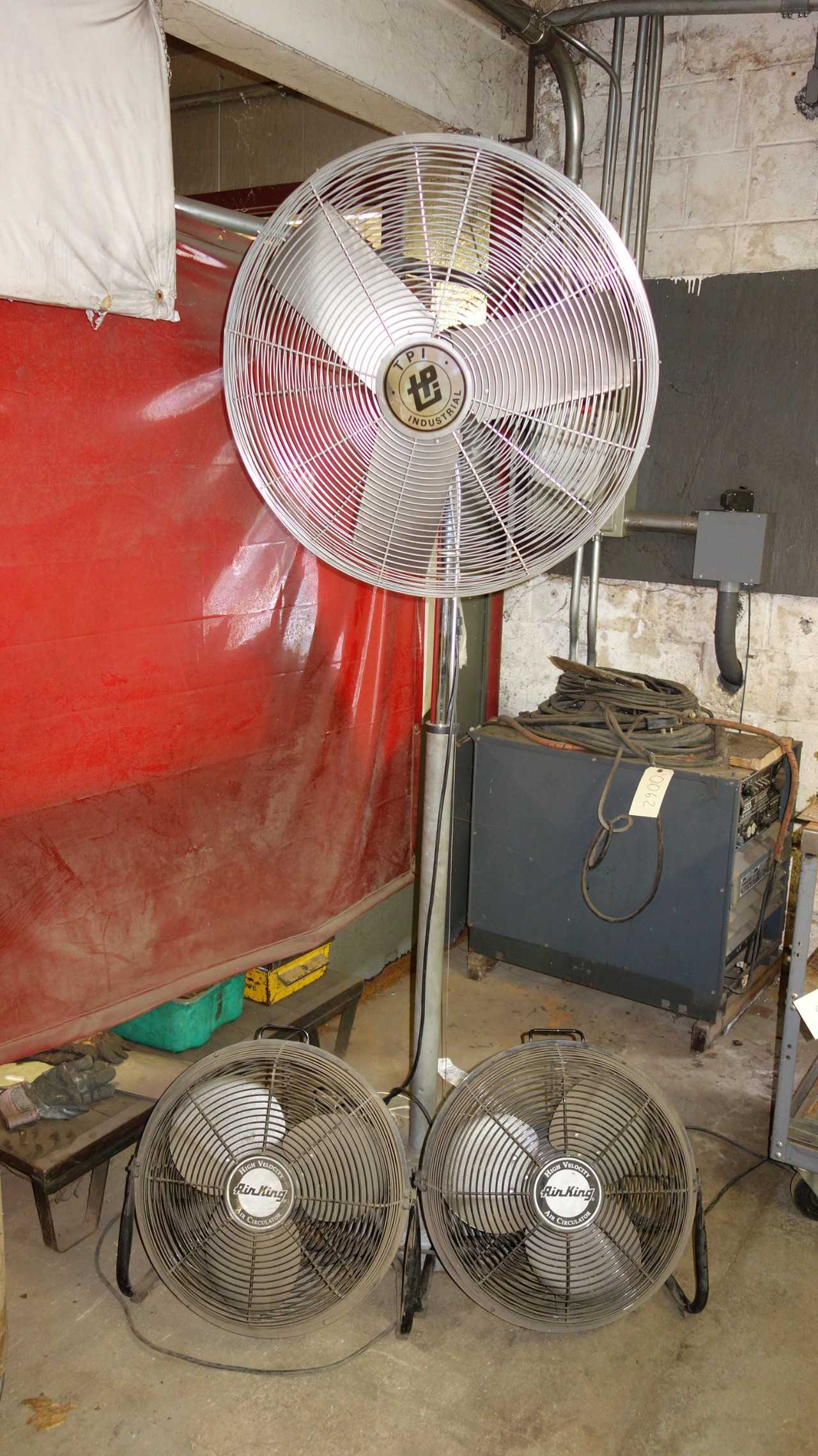 LOT OF 3 ASSORTED INDUSTRIAL FANS, X1 TPI GE 1/3HP 115V-AC UPRIGHT FAN, X2 AIR KING FLOOR FANS - TEMPERATURE CONTROL COMPONENTS