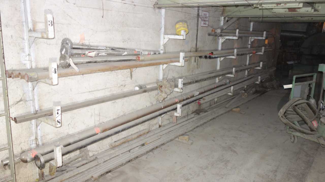 CONTENTS OF RACKING, ASSORTED STEEL PIPING PIPES, TUBING (BOTH SIDES) - MISCELLANEOUS