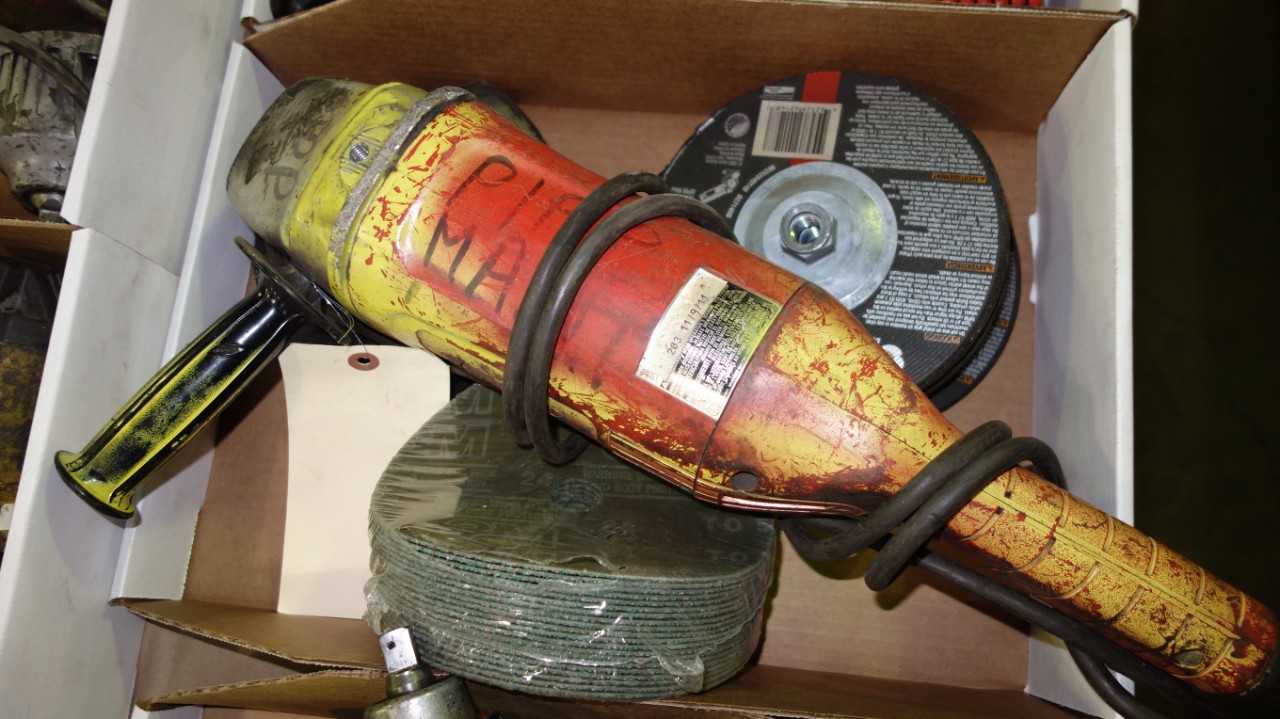 MILWAUKEE 6088-30 7IN & 9IN GRINDER 120V-AC - ELECTRIC POWER TOOLS