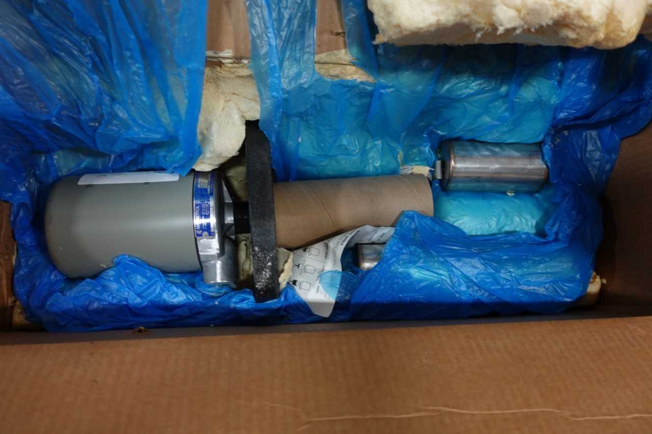 2 PALLETS OF MAGNETROL INSTRUMENTATION - INSTRUMENTATION