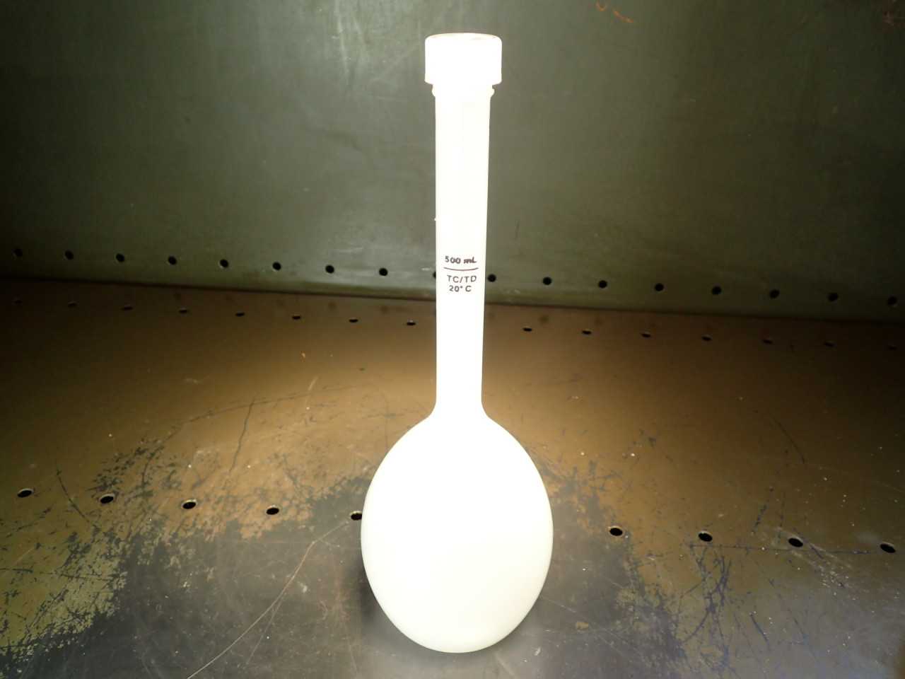 Thermo Scientific Nalgene Polypopylene Volimetric Flask +Lid 4000-0500 500mL NEW - LAB & SCIENTIFIC
