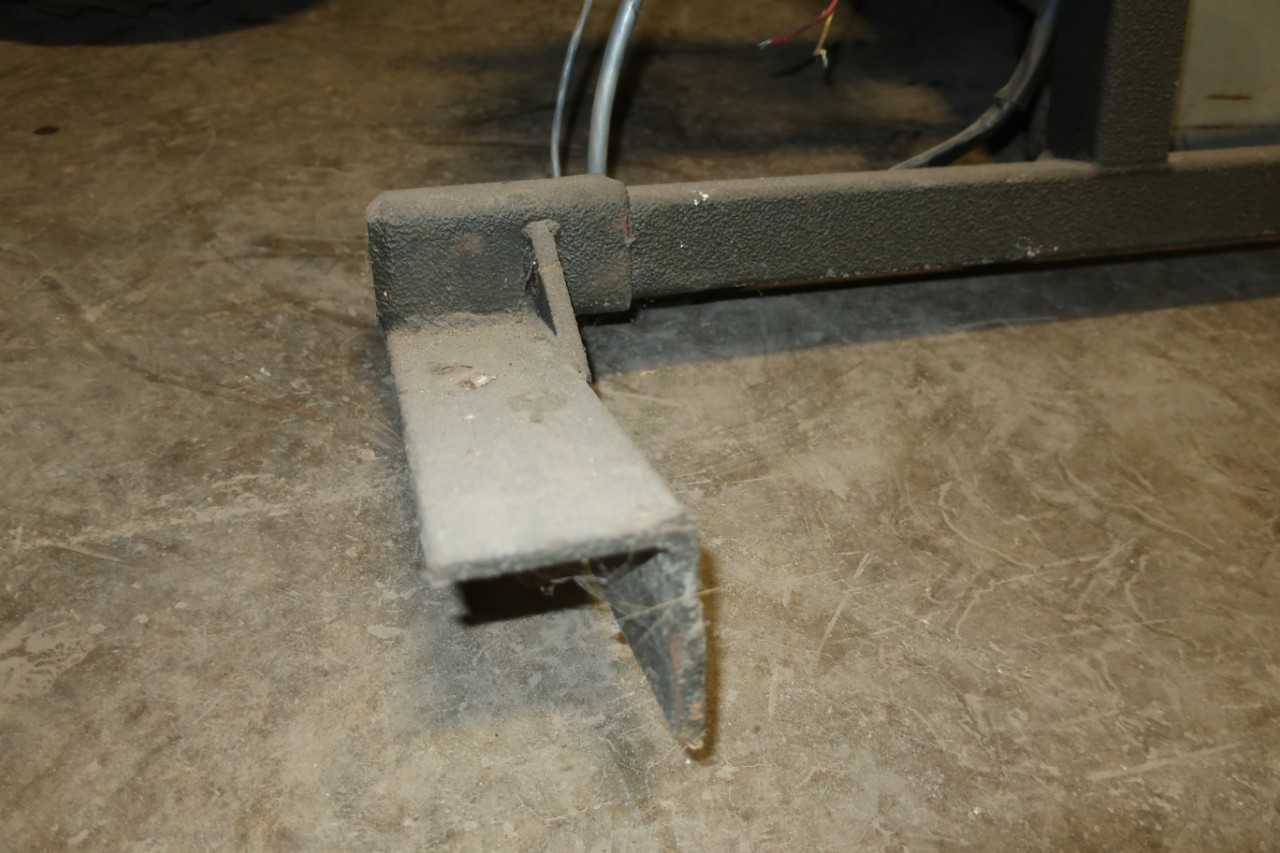 BACK RACK CAB GUARD - CONSTRUCTION EQUIPMENT ATTACHMENTS