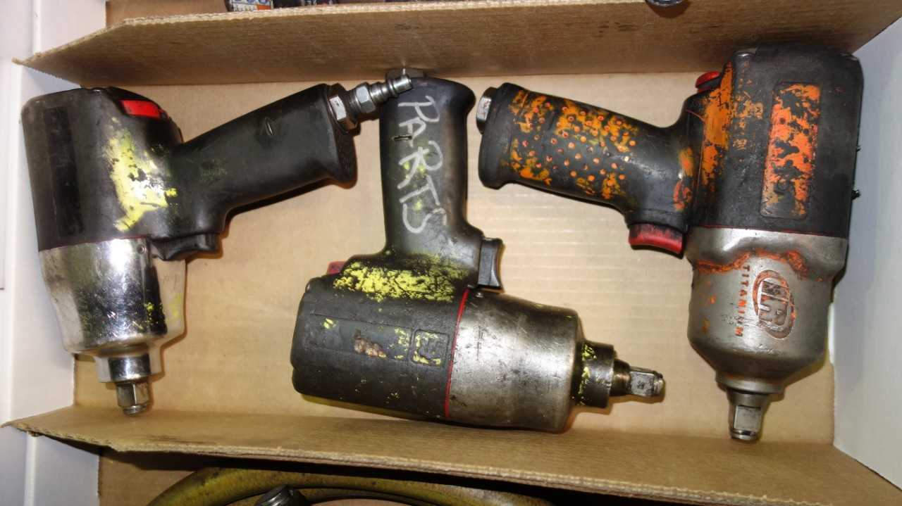 LOT OF 5 INGERSOLL RAND PNEUMATIC IMPACT WRENCHES - PNEUMATIC POWER TOOL