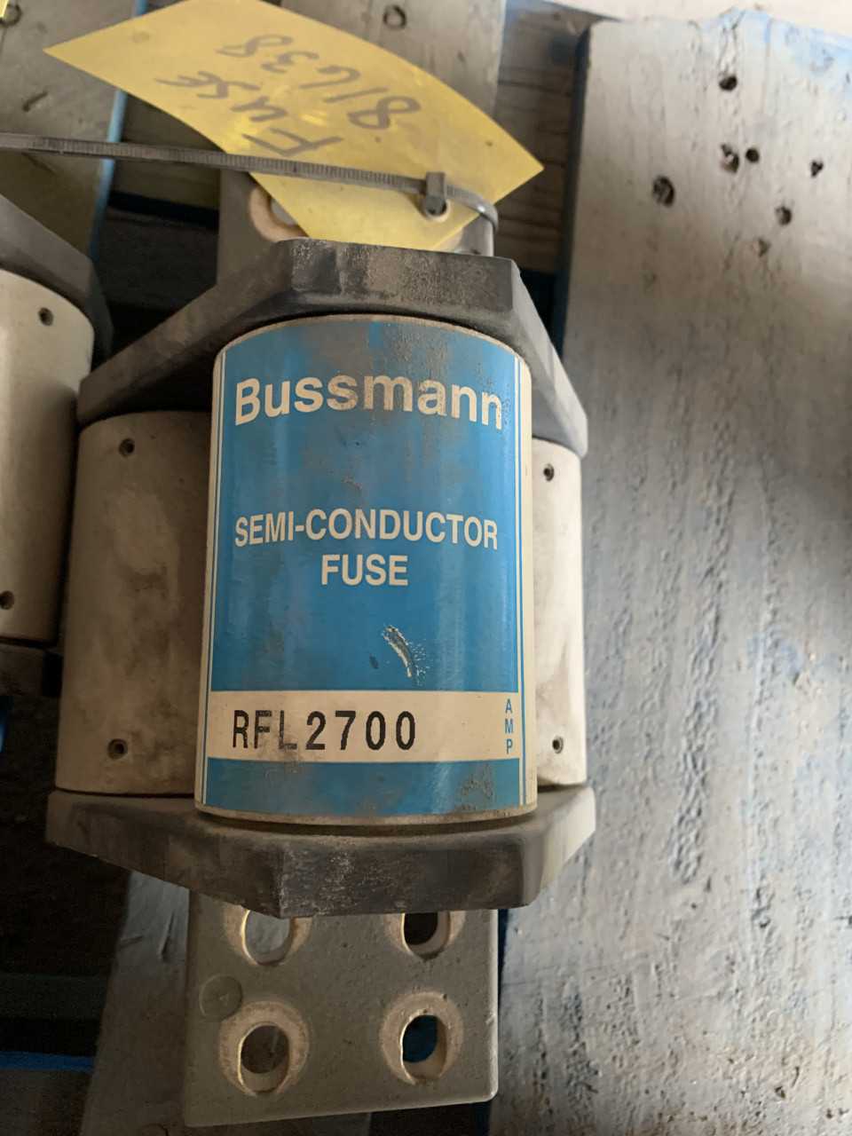 Lot of Three 2700 Amp Bussmann Fuses - FUSES