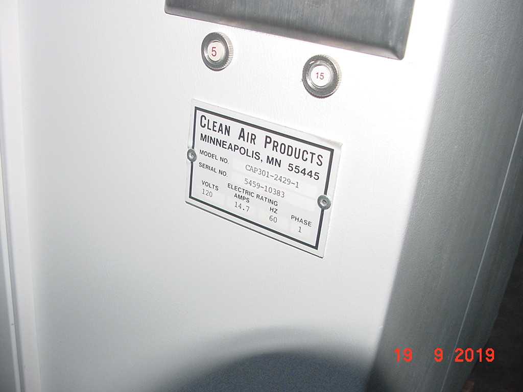 CLEAN AIR PRODUCTS CAP 301-2429-1 LAMINAR FLOW BENCH - LAB & SCIENTIFIC