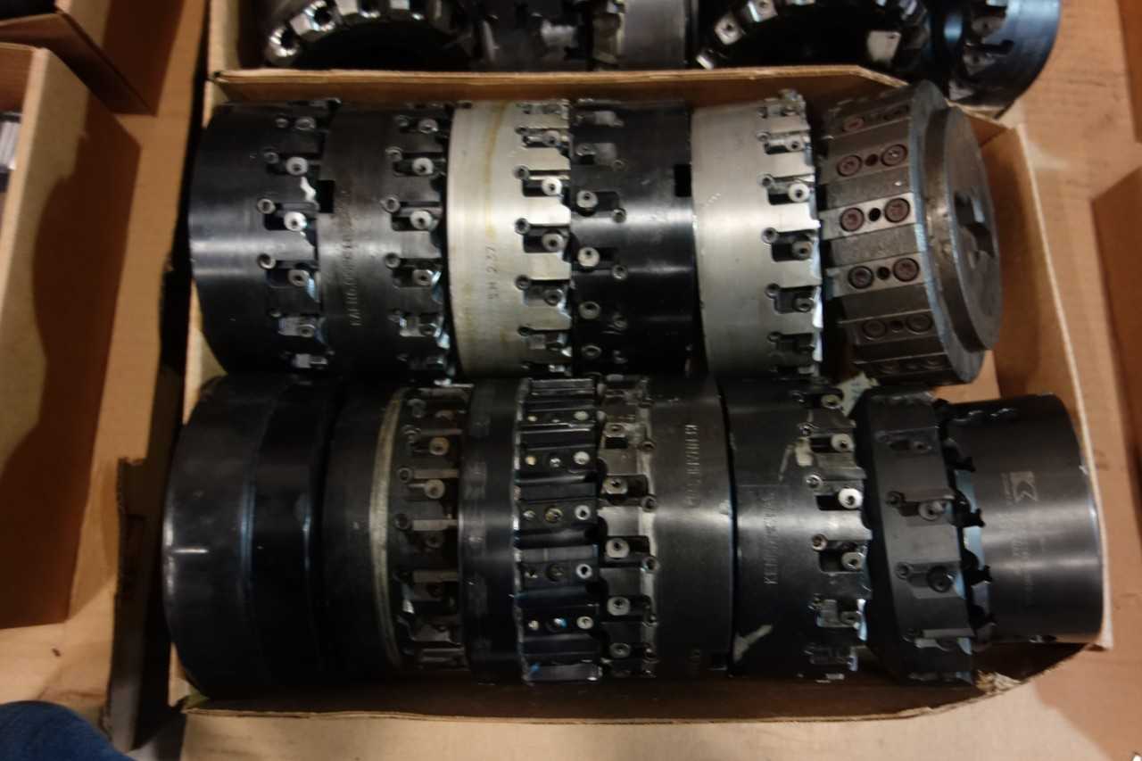 LOT OF ASSORTED SURFACE MILLS AND CUTTERS - KENNAMETAL - MACHINING ACCESSORIES & TOOLING