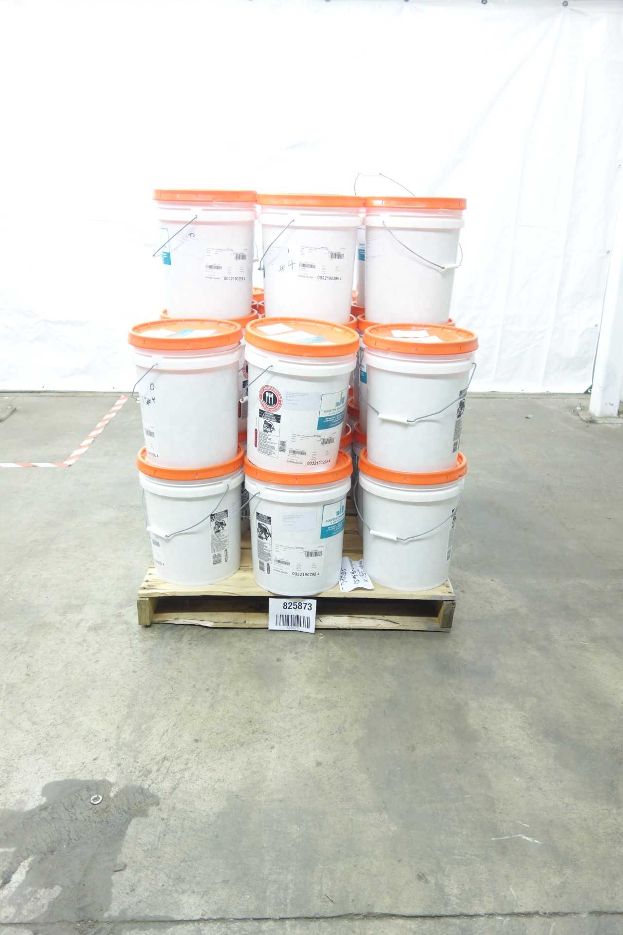 PALLET OF DIMPLE PLUG LEAK INDICATOR - ELECTRIC POWER TOOLS