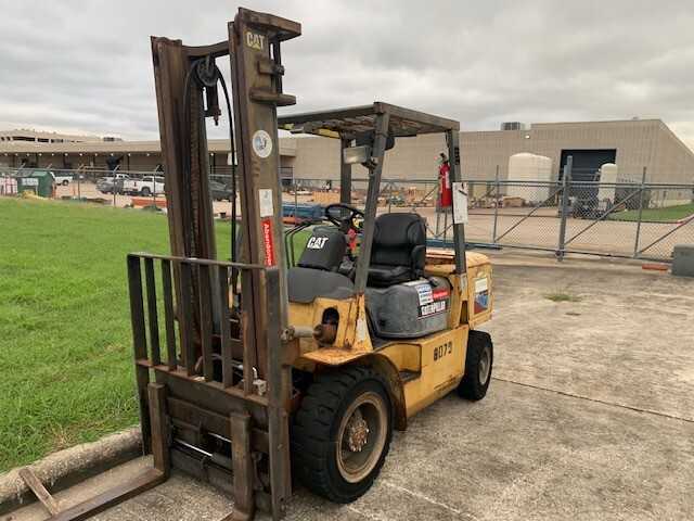 Cat DP30K Diesel Forklift - FORKLIFTS