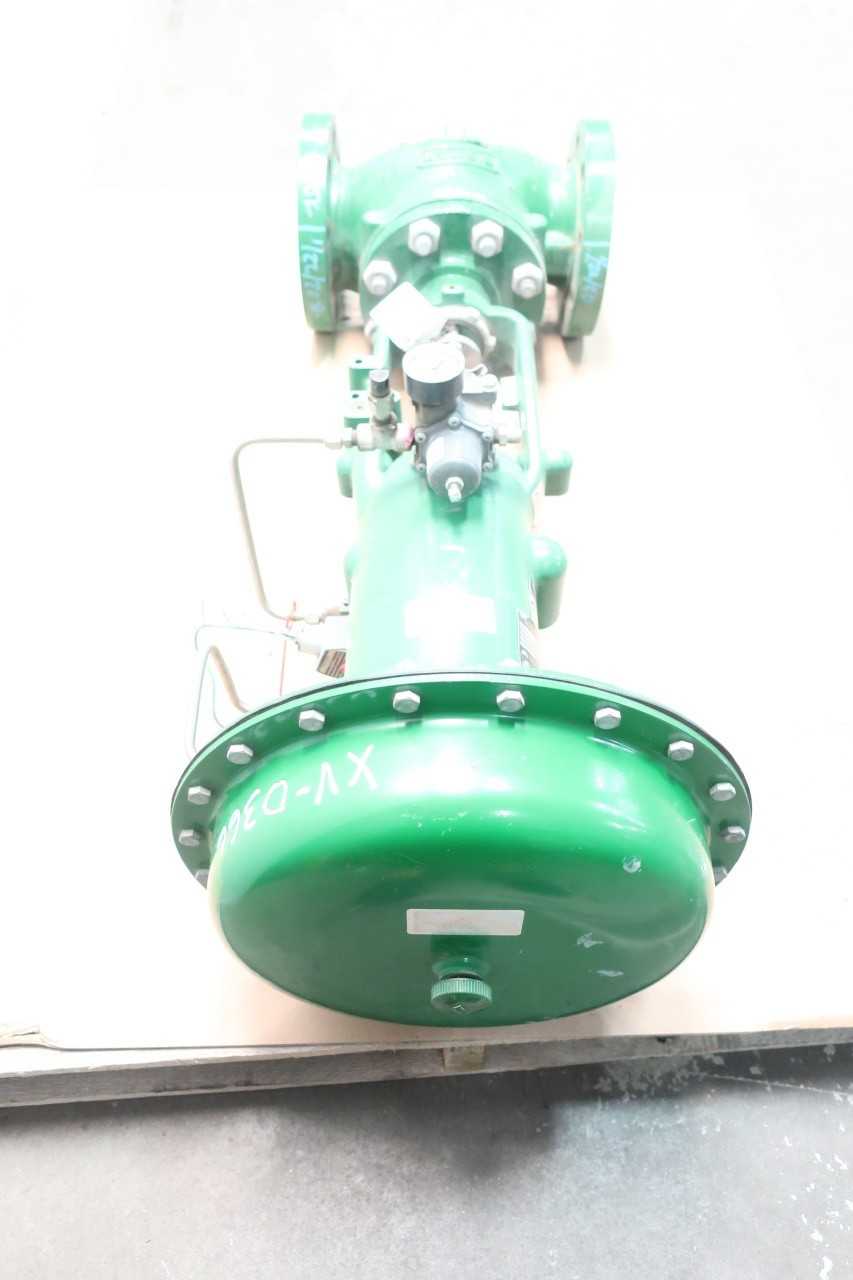 FISHER TYPE EZ PNEUMATIC TYPE 667 300 STEEL FLANGED 4IN CONTROL VALVE - CONTROL VALVE
