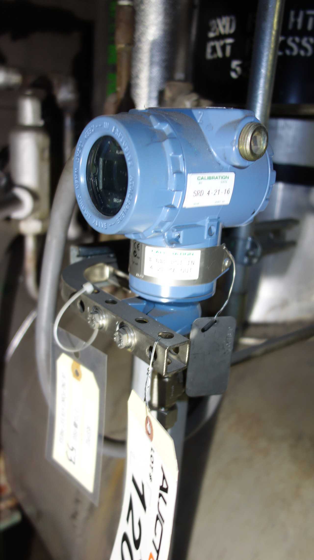 LOT OF 11 ROSEMOUNT TRANSMITTERS - MIXED 3051/648 - INSTRUMENTATION