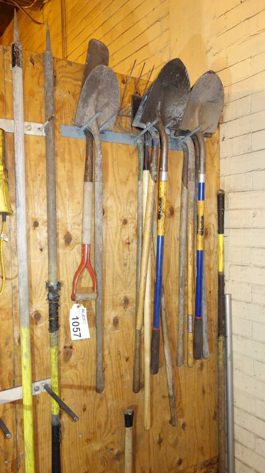 LOT OF ASSORTED HAND TOOLS, SHOVELS, RAKES, PITCH FORKS - ELECTRIC POWER TOOLS