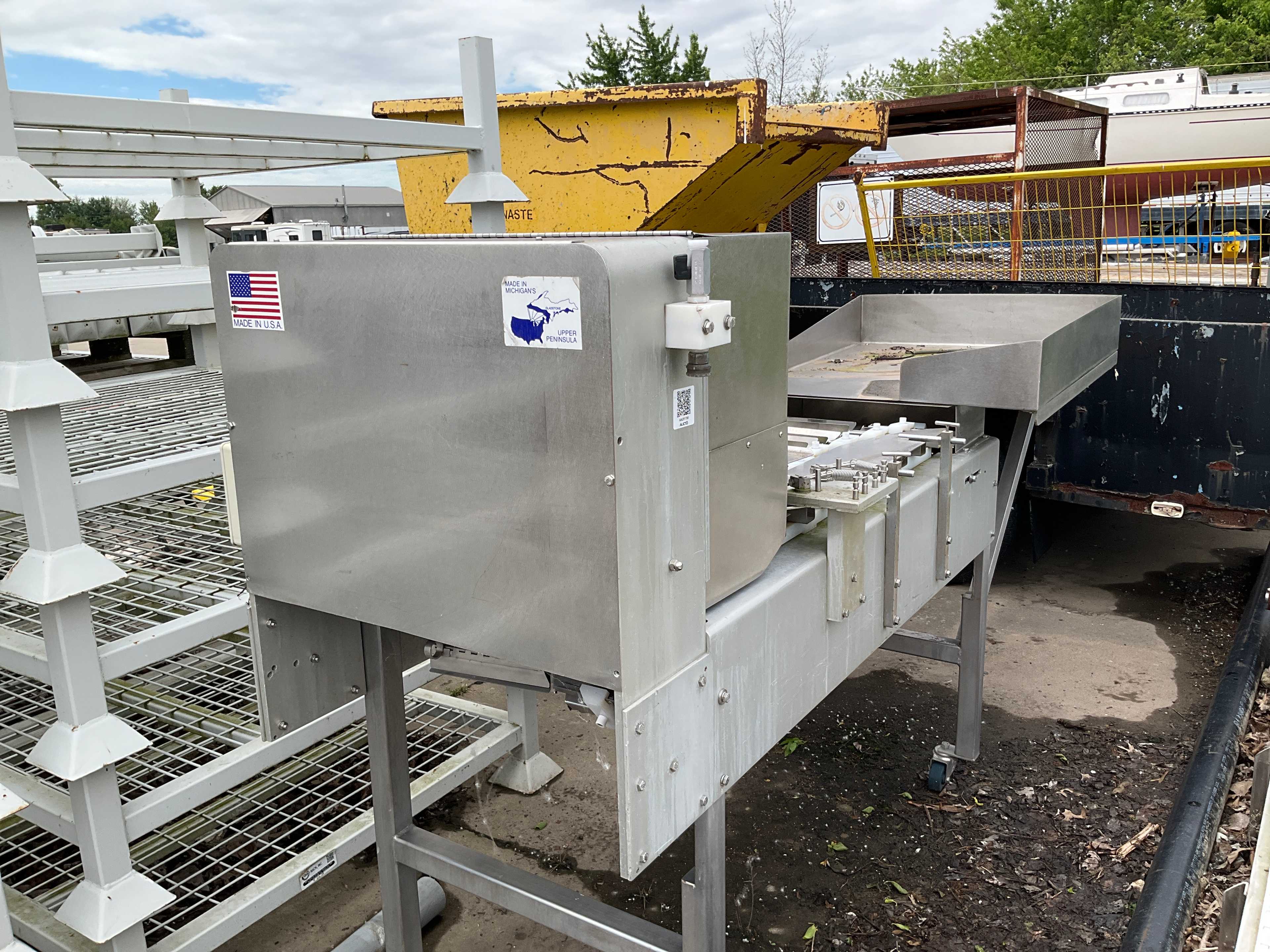 PISCES DEHEADER FISH PROCESSING MACHINE - FISH PROCESSING MACHINERY