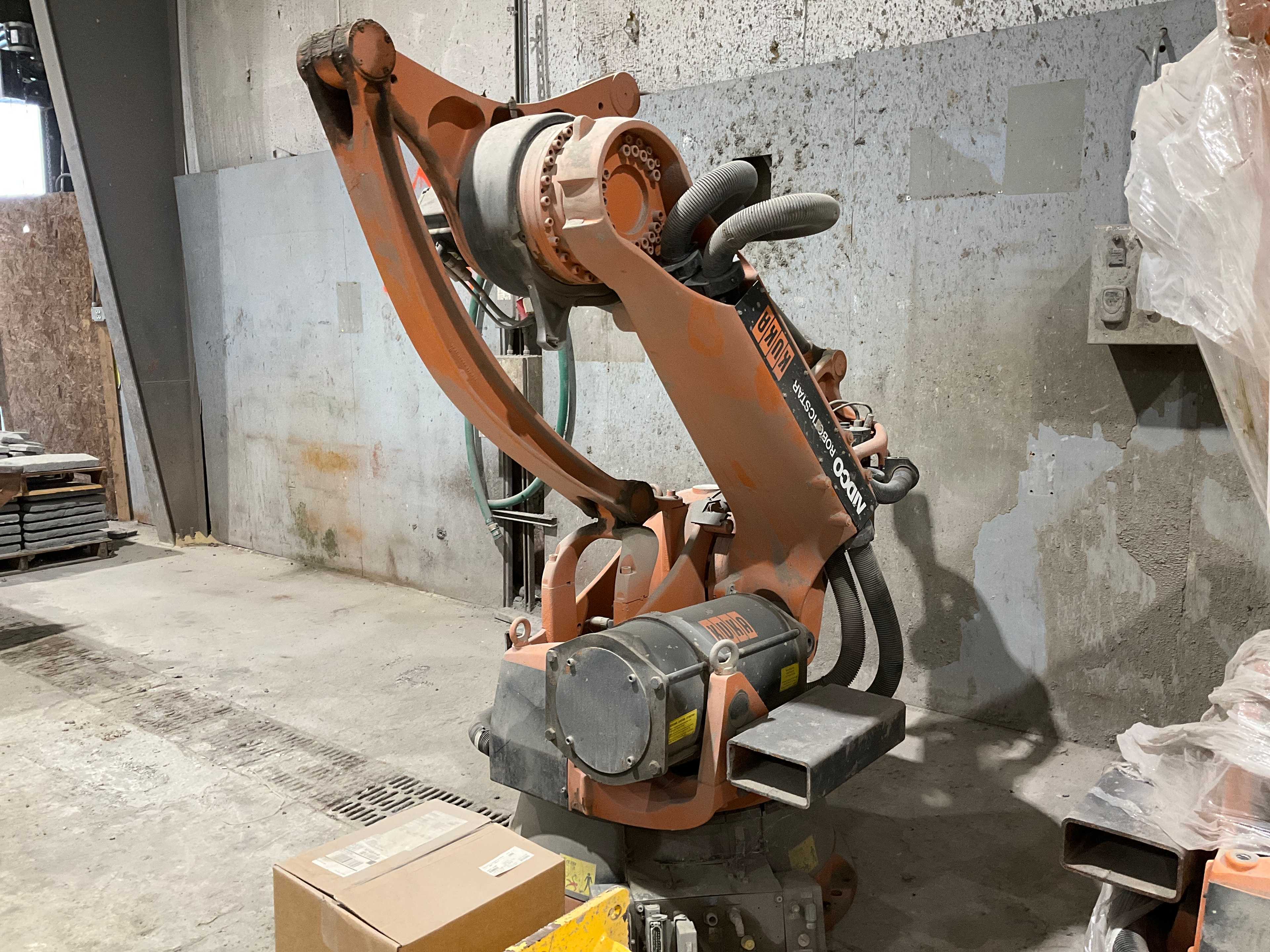 2002 KUKA KR180PA ROBOT & CONTROLLER ASSEMBLY - ARTICULATED ROBOTS