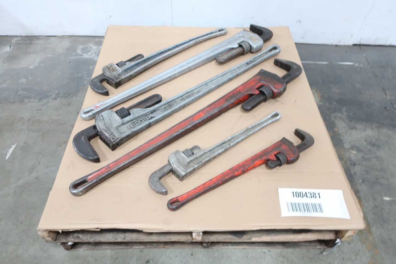 PALLET OF 6 ASSORTED RIDGID PIPE WRENCHES - HAND TOOLS