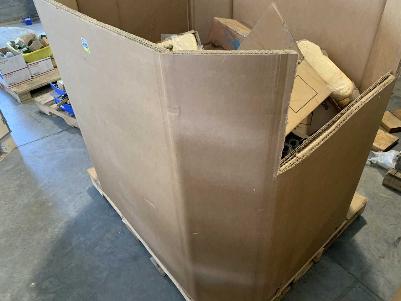 CRATE OF MISC. ELECTRICAL AUTOMATION EQUIPMENT GENERAL ELECTRIC ETC. - ELECTRICAL COMPONENTS