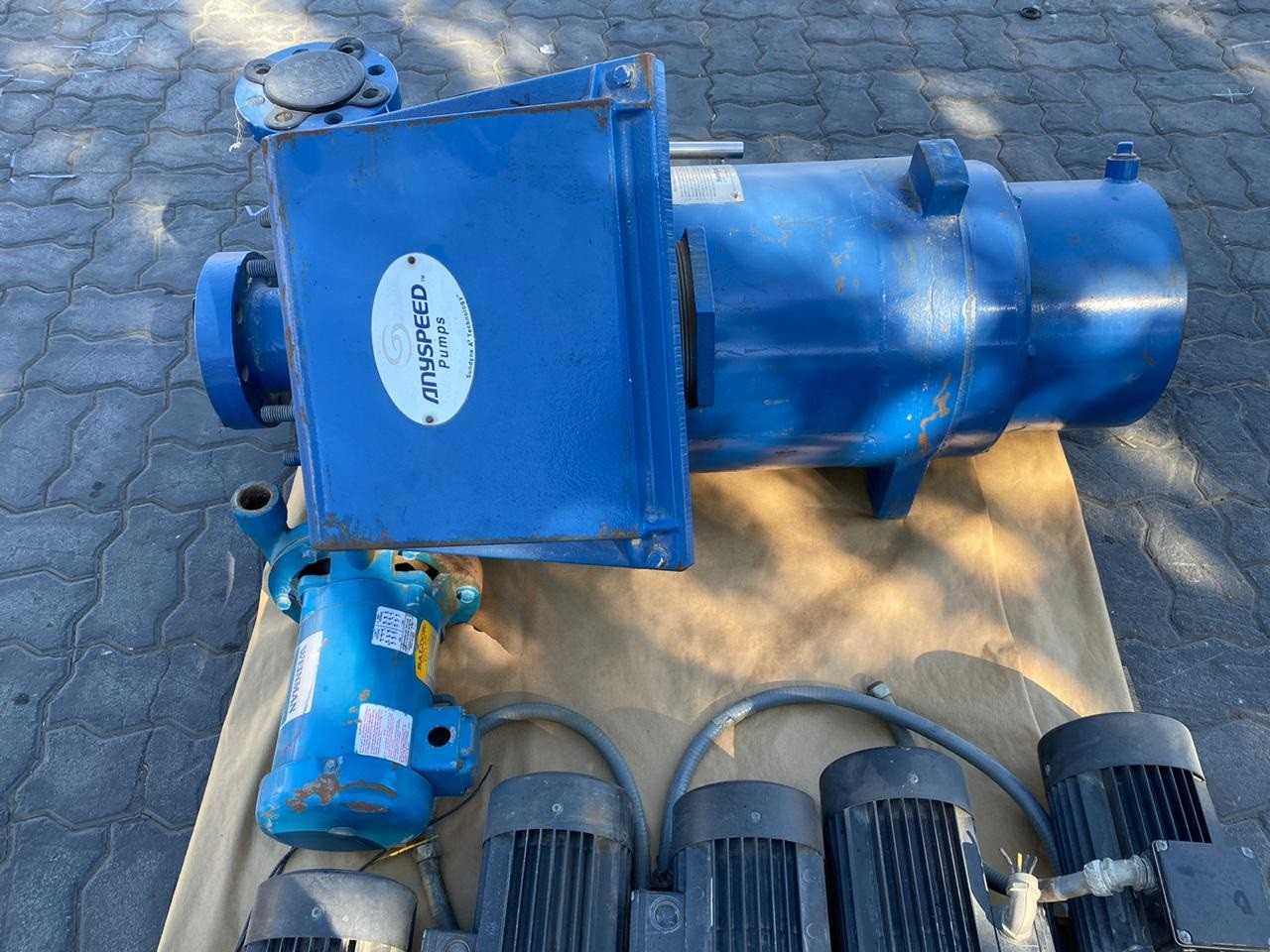 LOT OF ASSORTED PUMPS - PUMPS
