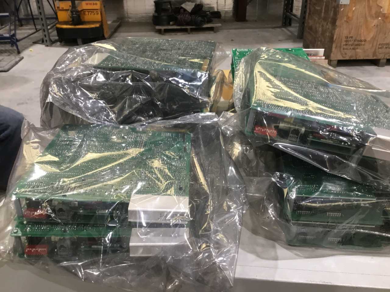 Lot of Electronic Controls - AUTOMATION & CONTROLS