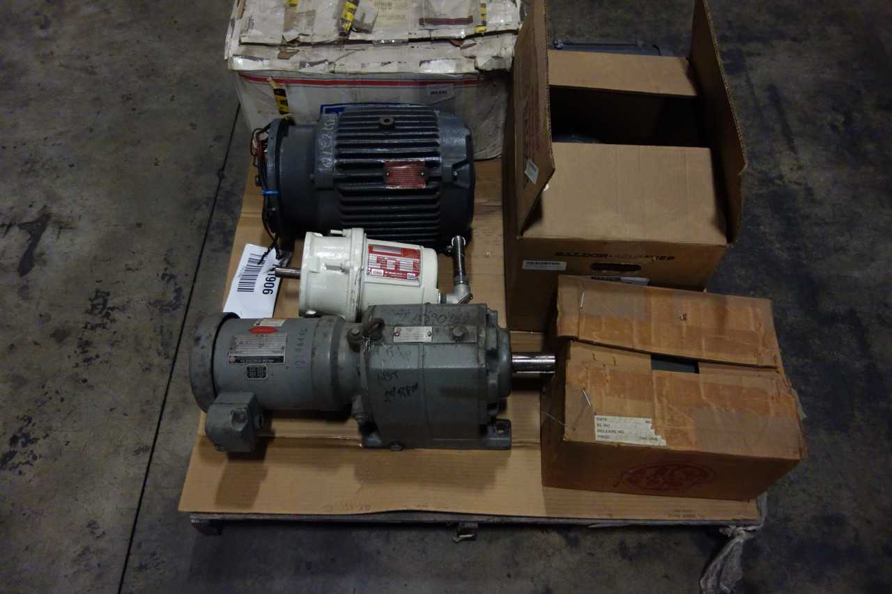 1 PALLET OF ASSORTED AC MOTORS- RELIANCE, BALDOR, PEERLESS, US MOTORS - ELECTRIC MOTORS