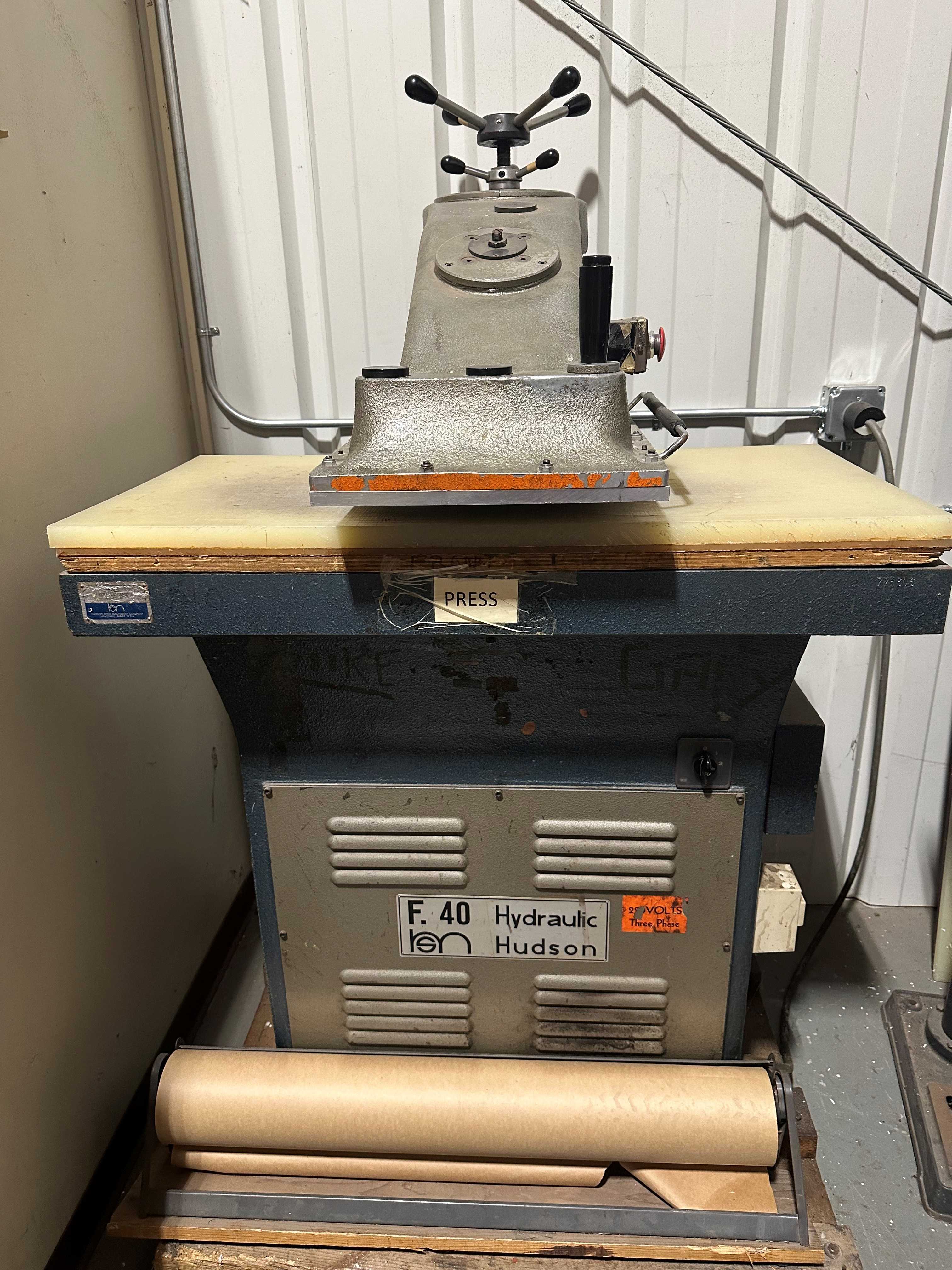 Hudson F-40 Hydraulic Clicker 240 Volt Press - PRESSES