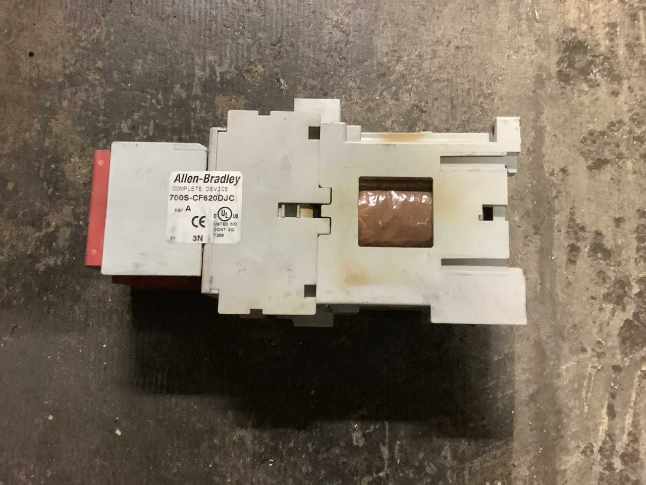 Lot of 30 Allan-Bradley 700S-CF620DJC Contact Relay - AUTOMATION & CONTROLS