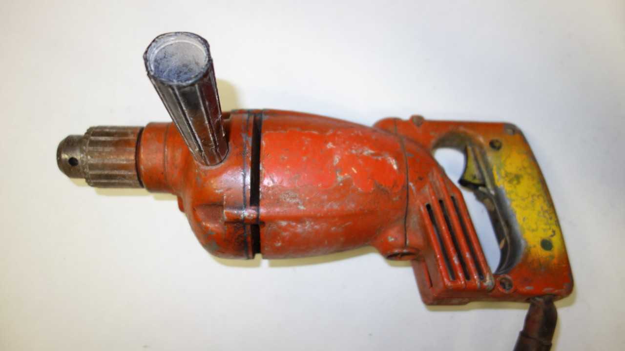 LOT OF 4 ASSORTED WOLF 1/2IN MIXING DRILLS - ELECTRIC POWER TOOLS