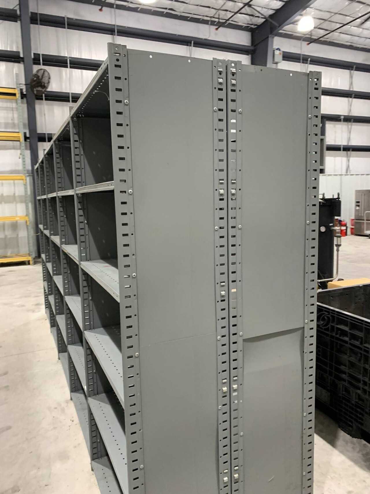 Large shelves - MATERIAL HANDLING