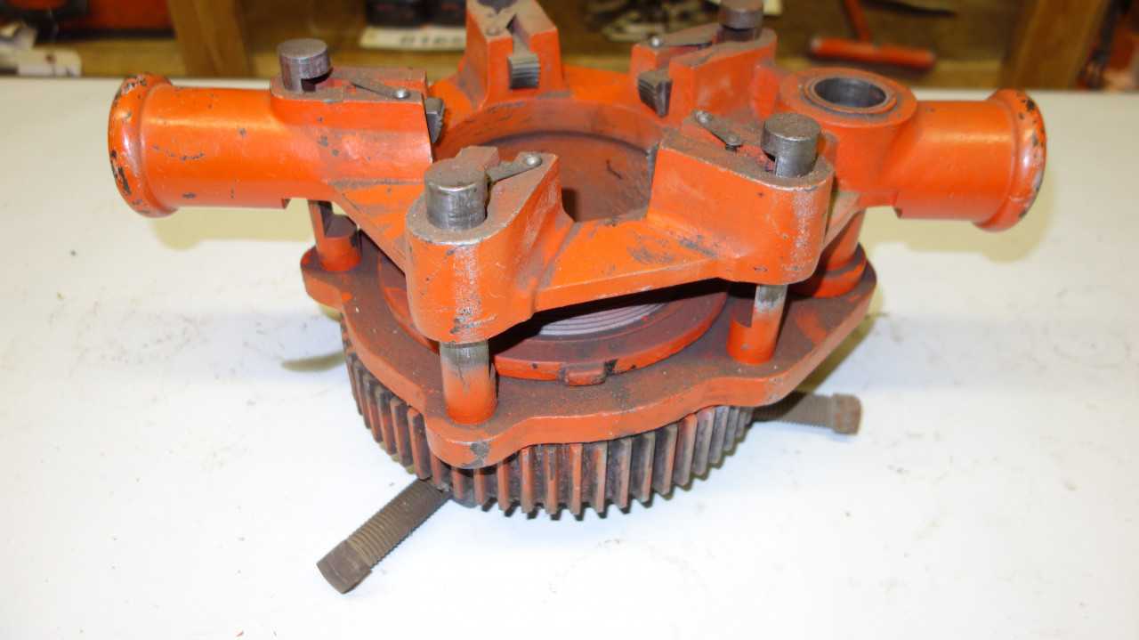 BEAVER 2-1/2 TO 4 IN PIPE THREADER - ELECTRIC POWER TOOLS