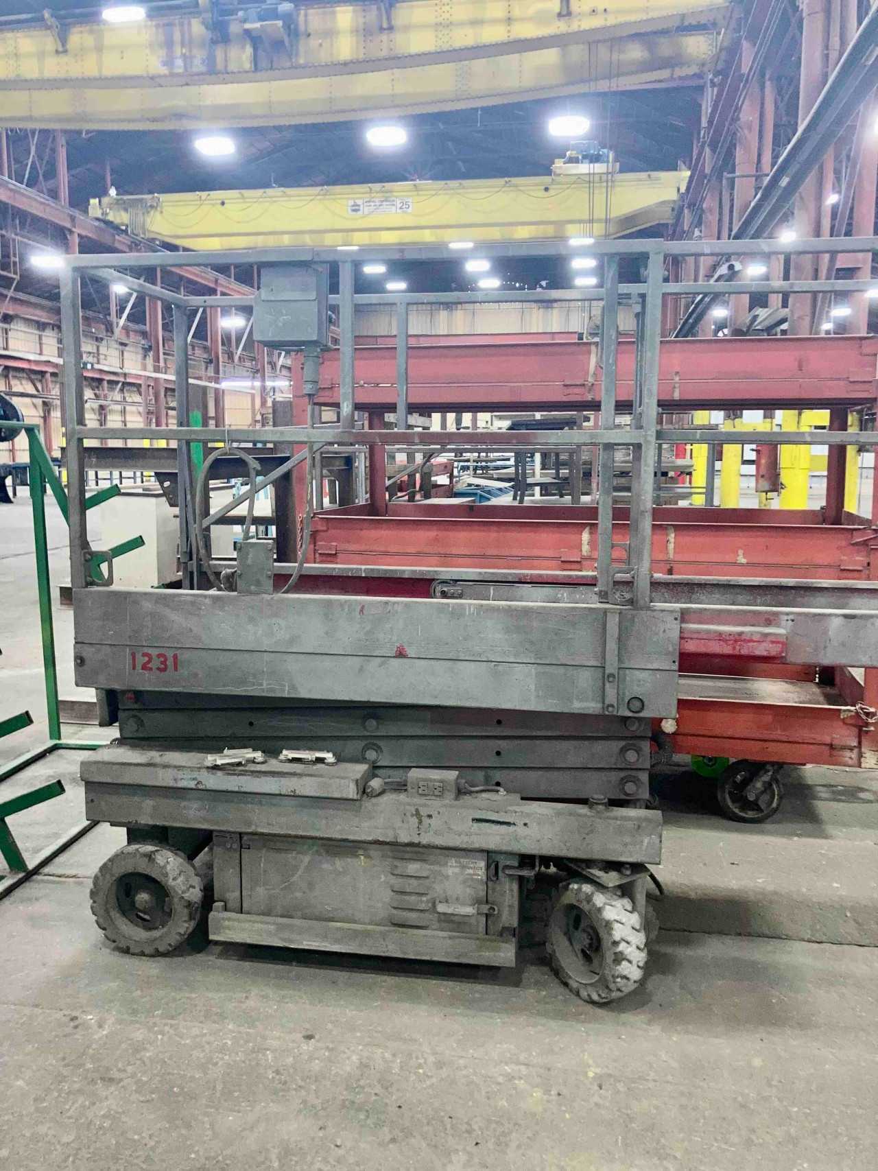 Scissor Lift - SCISSOR LIFTS