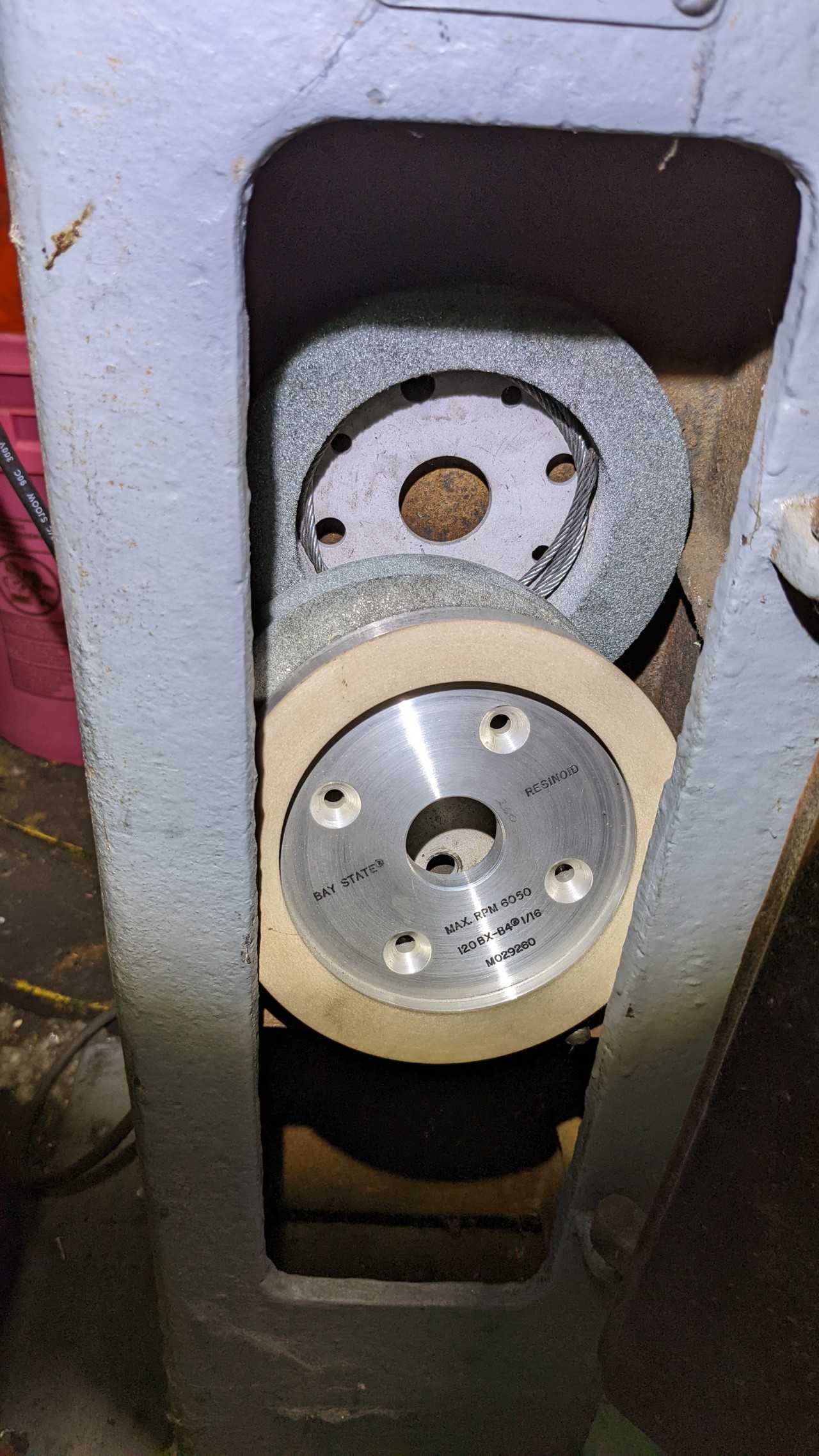 Delta Carbide Tool ball bearing grinder C 1650 - GRINDING MACHINES