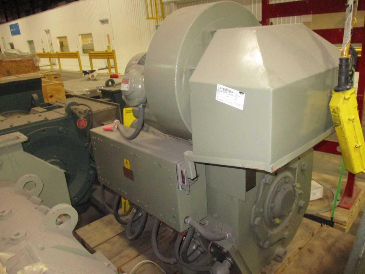 GE 752ARB3 DC Electric Motor - Left Hand JB  (UNUSED) QTY 2 - ELECTRIC MOTORS