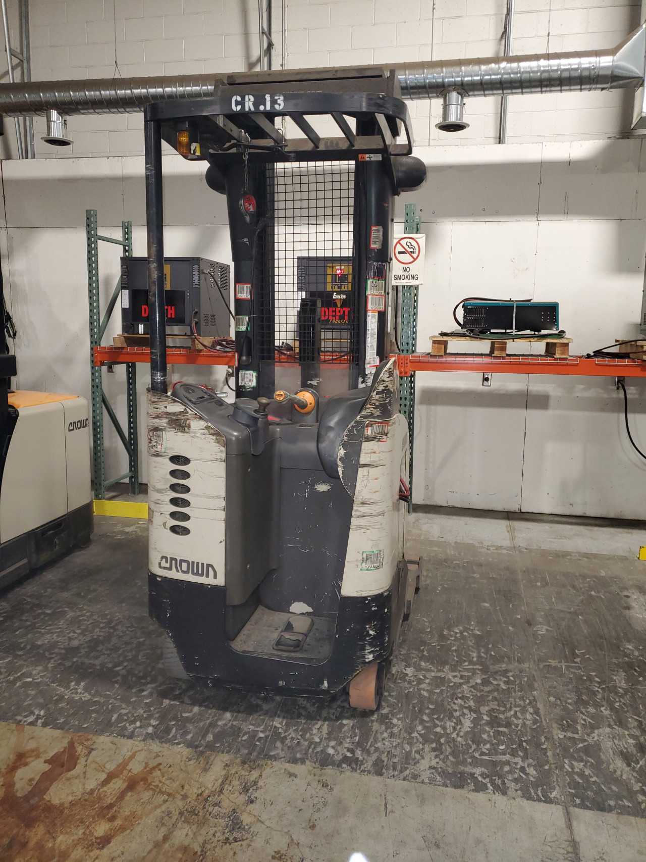 2005 Crown RR522035TT240 reach truck, Depew (Buffalo), NY - REACH TRUCKS