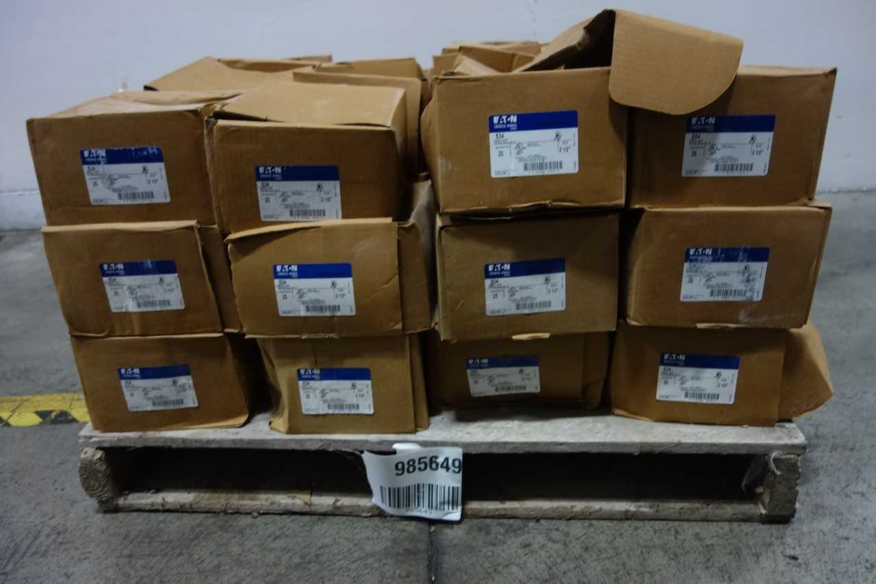 LOT OF EATON CONDUIT BEAM CLAMPS - ELECTRIC POWER TOOLS