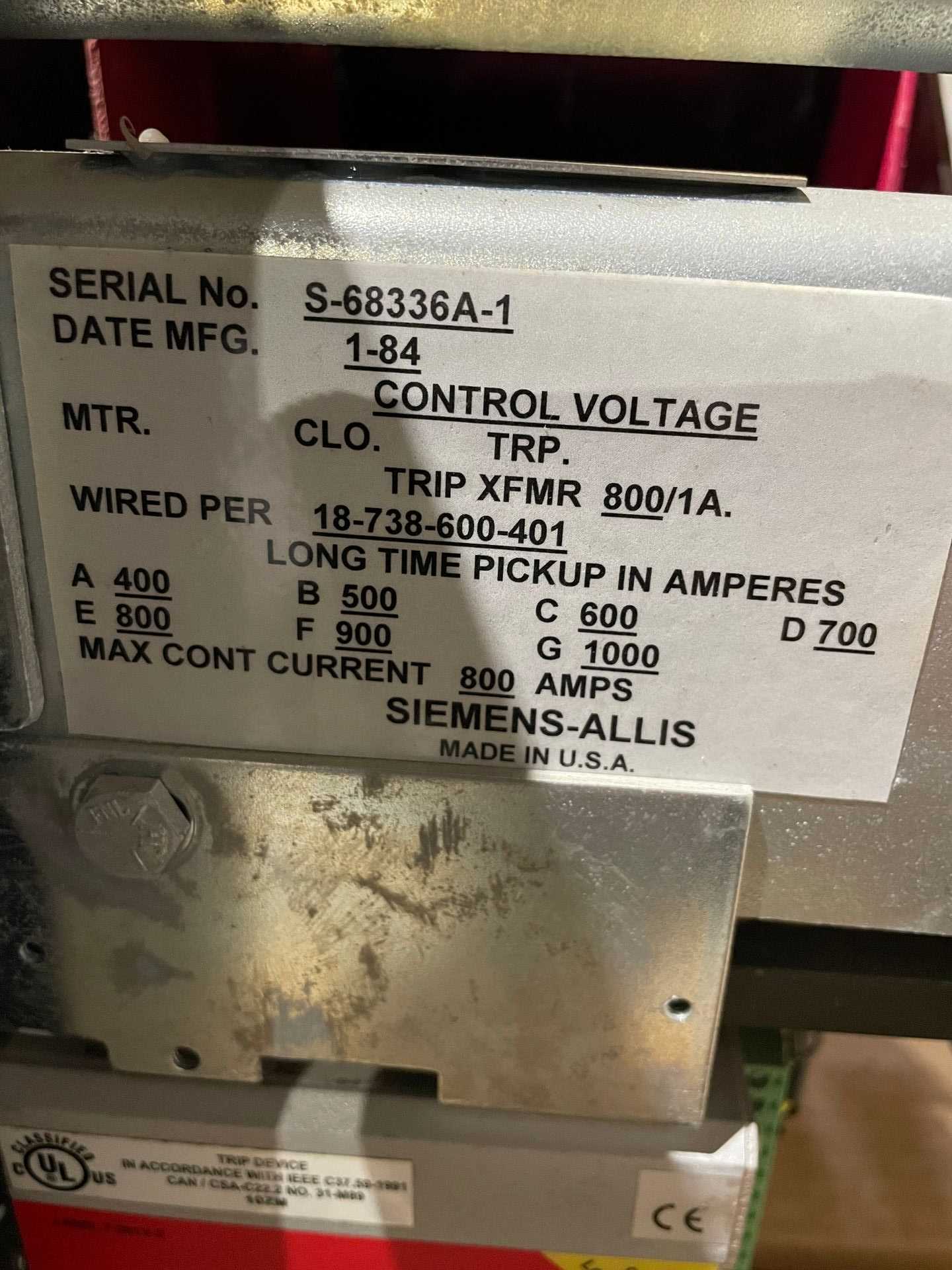 Eaton RL800 Circuit Breaker - CIRCUIT BREAKERS