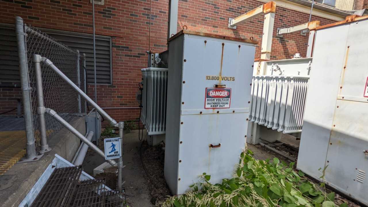 General Electric 3 phase 750 KVA transformer - CONTROL TRANSFORMERS