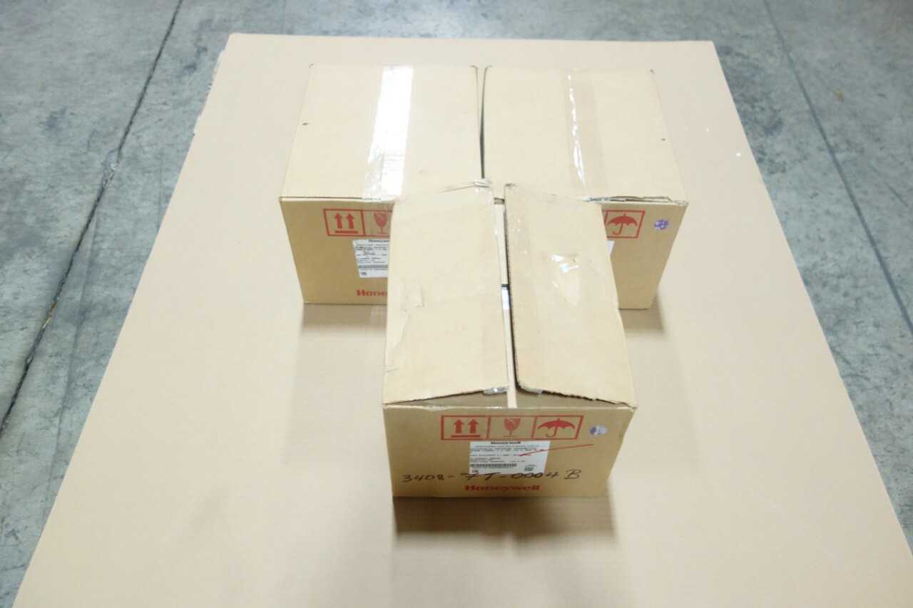 LOT OF 3 HONEYWELL DIFFERENTIAL PRESSURE TRANSMITTERS - INSTRUMENTATION