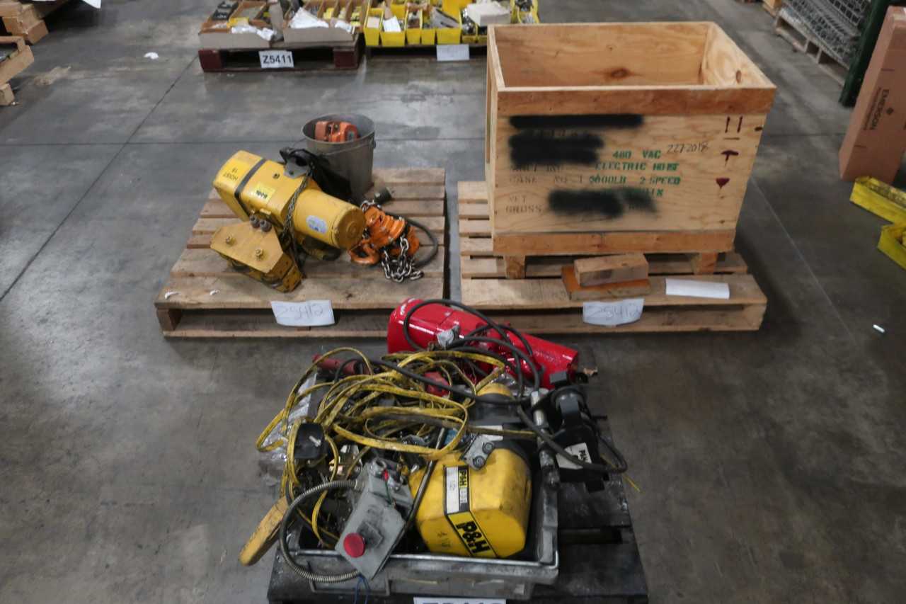 3 PALLETS OF ASSORTED HOISTS 1/2TON-2-1/2TON - LIFTING EQUIPMENT