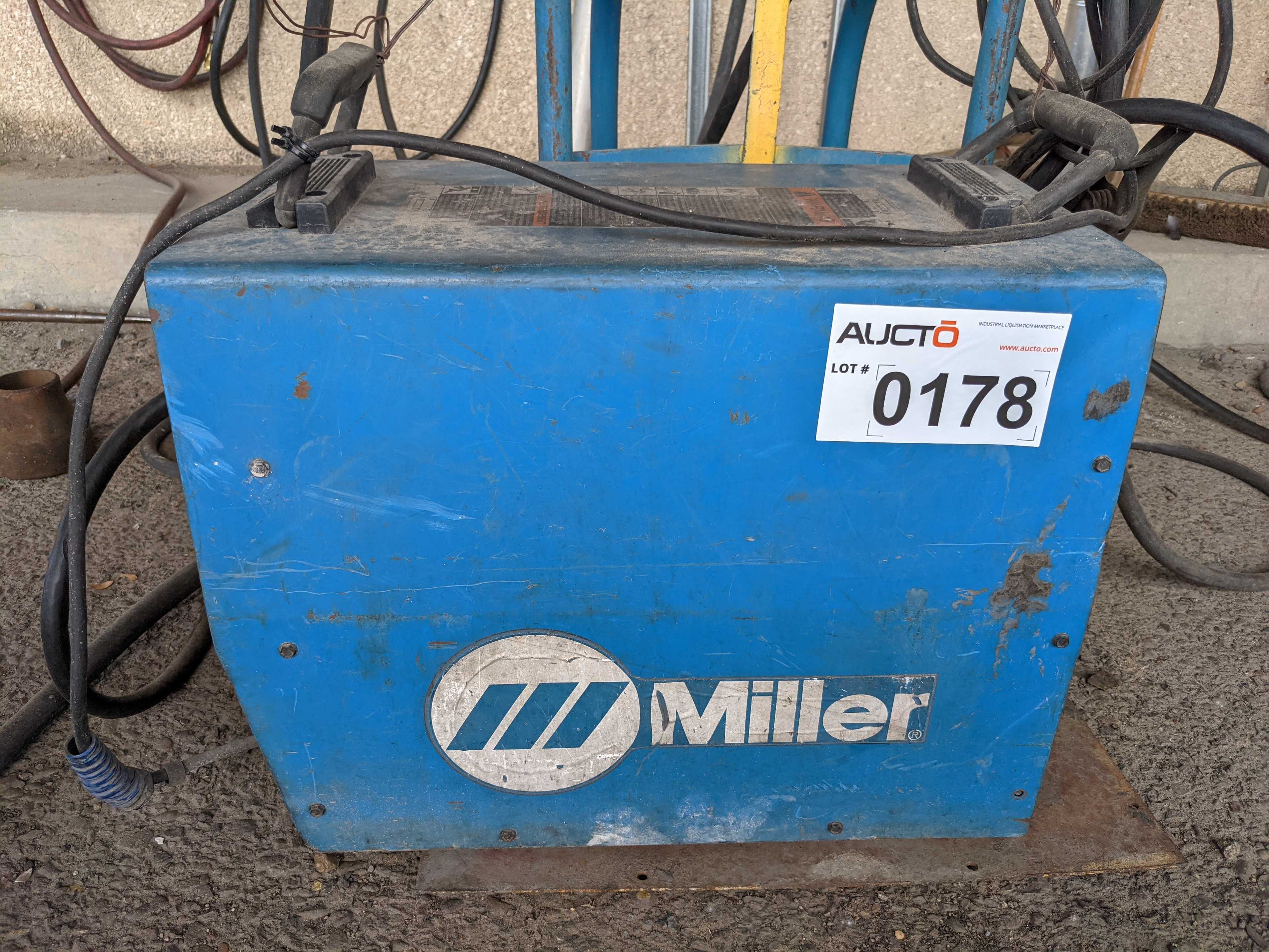 WELDER - WELDING EQUIPMENT
