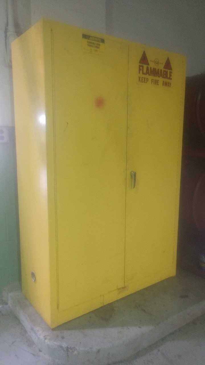 Justrite Flammable Cabinet - MISCELLANEOUS Justrite Flammable Cabinet - MISCELLANEOUS