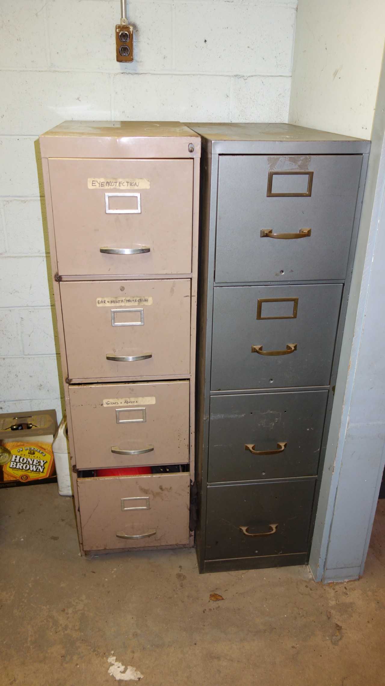 LOT OF 2 FILING CABINETS WITH CONTENTS, ASSORTED SAFETY EQUIPMENT (ANY PAPERWORK/DOCUMENTS ARE NOT INCLUDED) - SAFETY EQUIPMENT