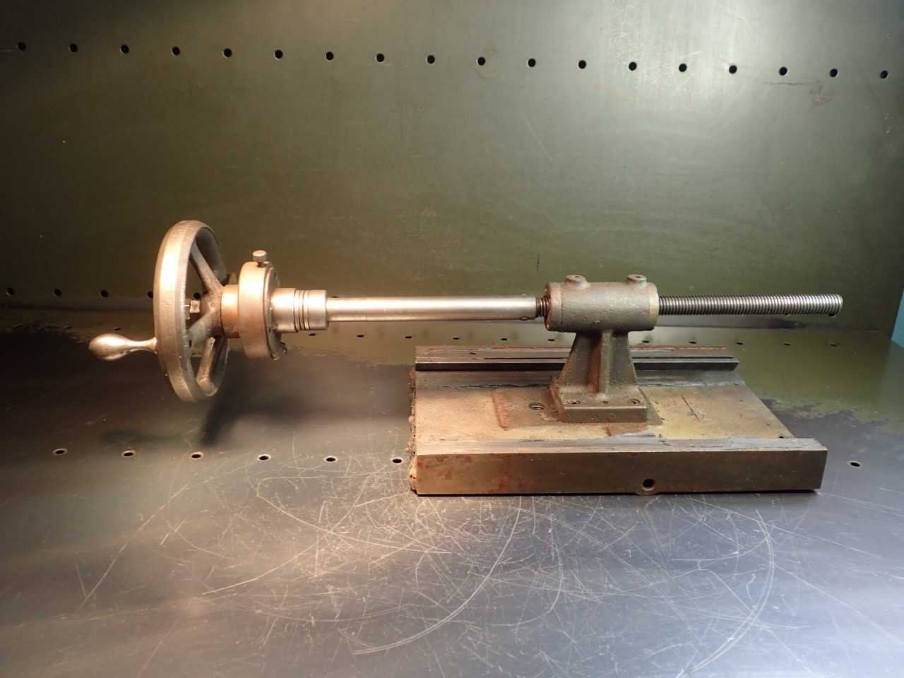 Cross Slide Platform with Lead Screw, 6" Travel 8" x 11-1/2" Table Index to .01" - MACHINE TOOLING