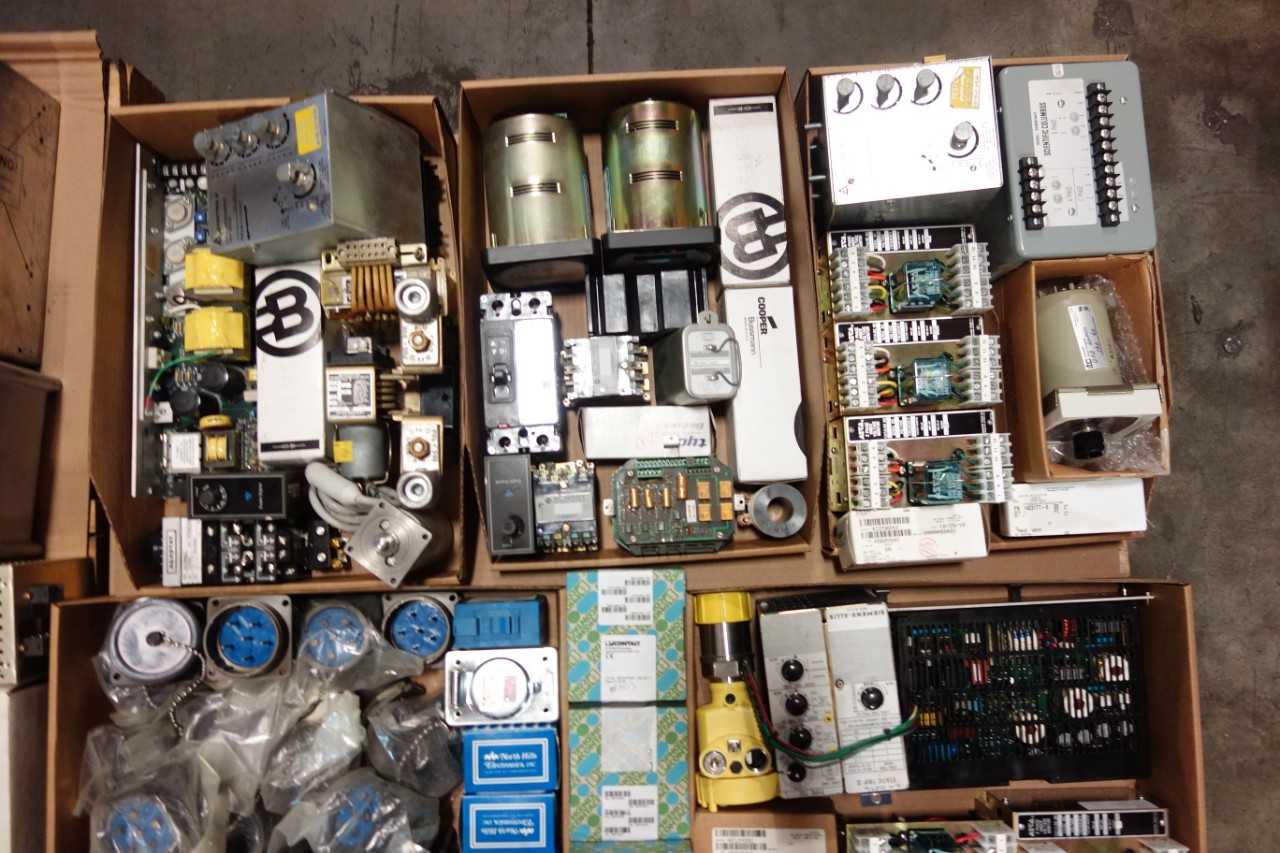 2 PALLETS OF ASSORTED ELECTRICAL - ELECTRICAL COMPONENTS
