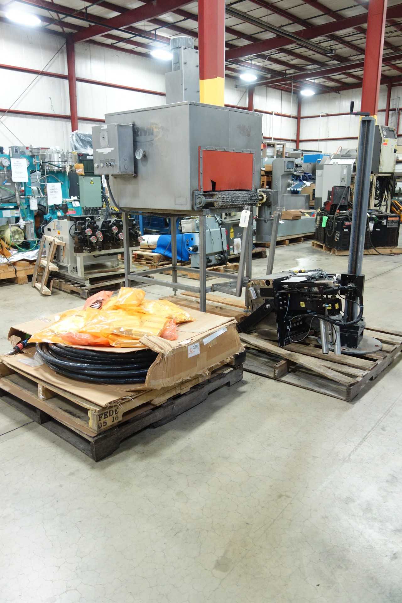 LOT OF ASSORTED PACKAGING AND LABELING EQUIPMENT SUPPLIES - PACKAGING