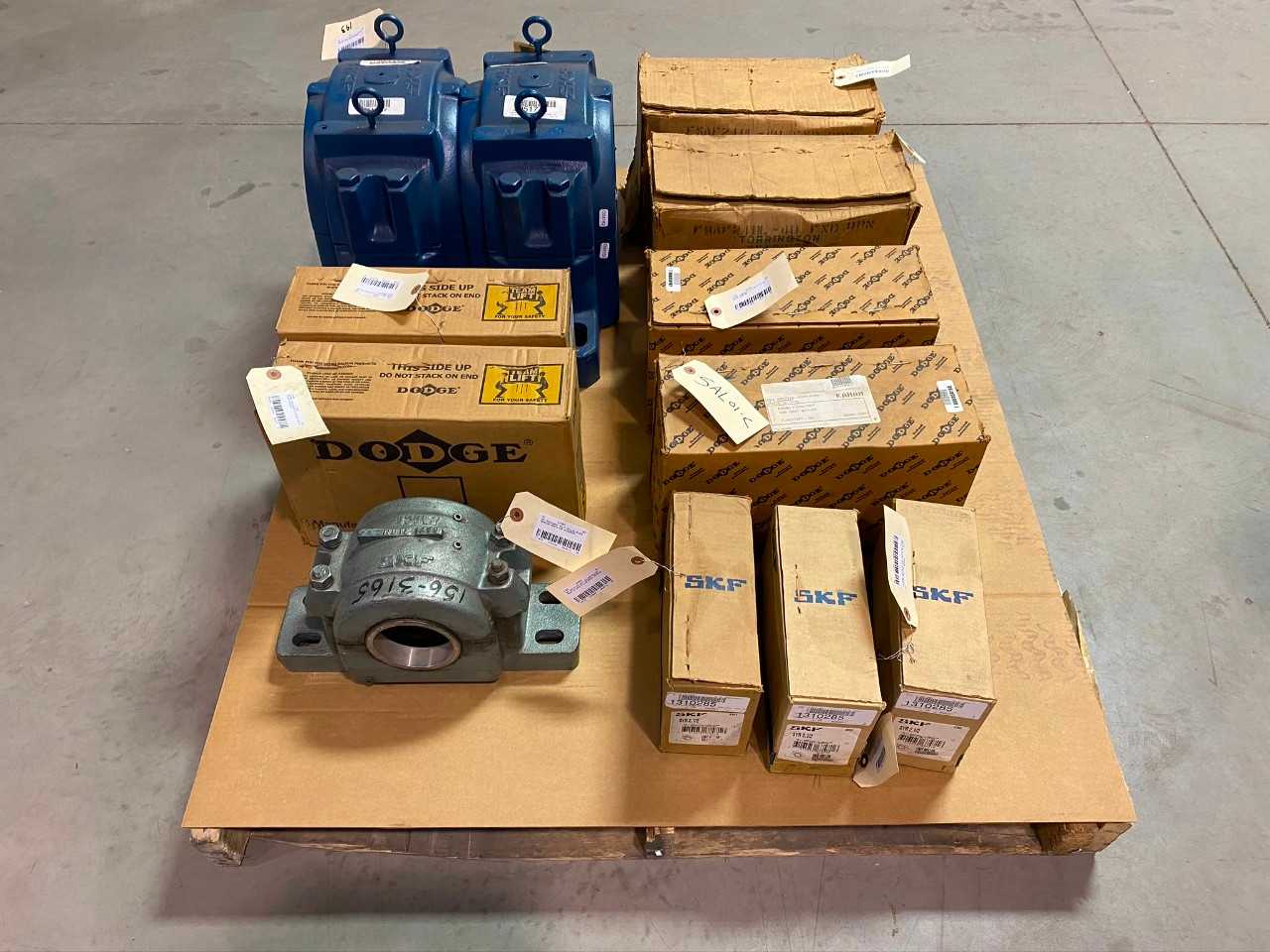 1 PALLET OF ASSORTED BEARINGS - BEARINGS