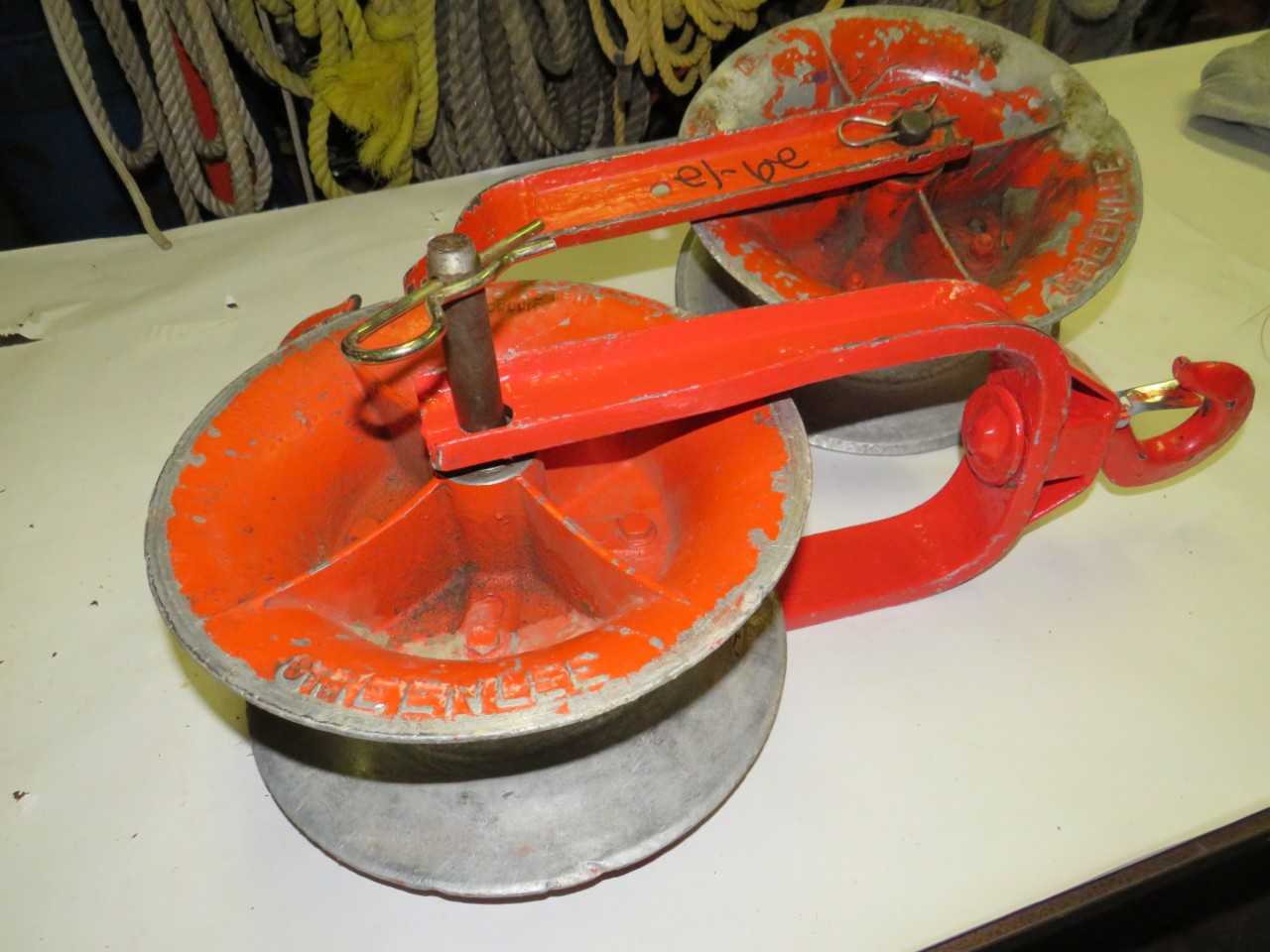 LOT OF 2 GREENLEE 10" HOOK TYPE CABLE SHEAVES - ELECTRIC POWER TOOLS