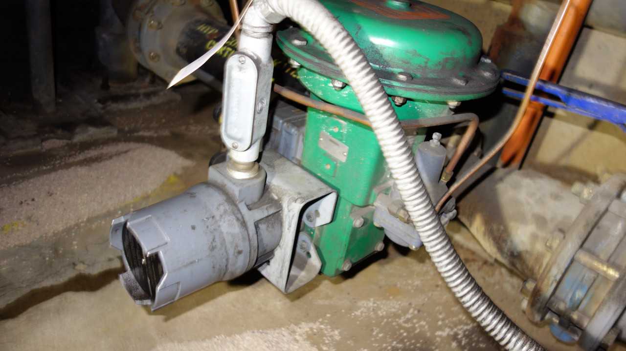 FISHER 8560 CONTROL VALVE 4IN CL150 - SPLIT CASE PUMP