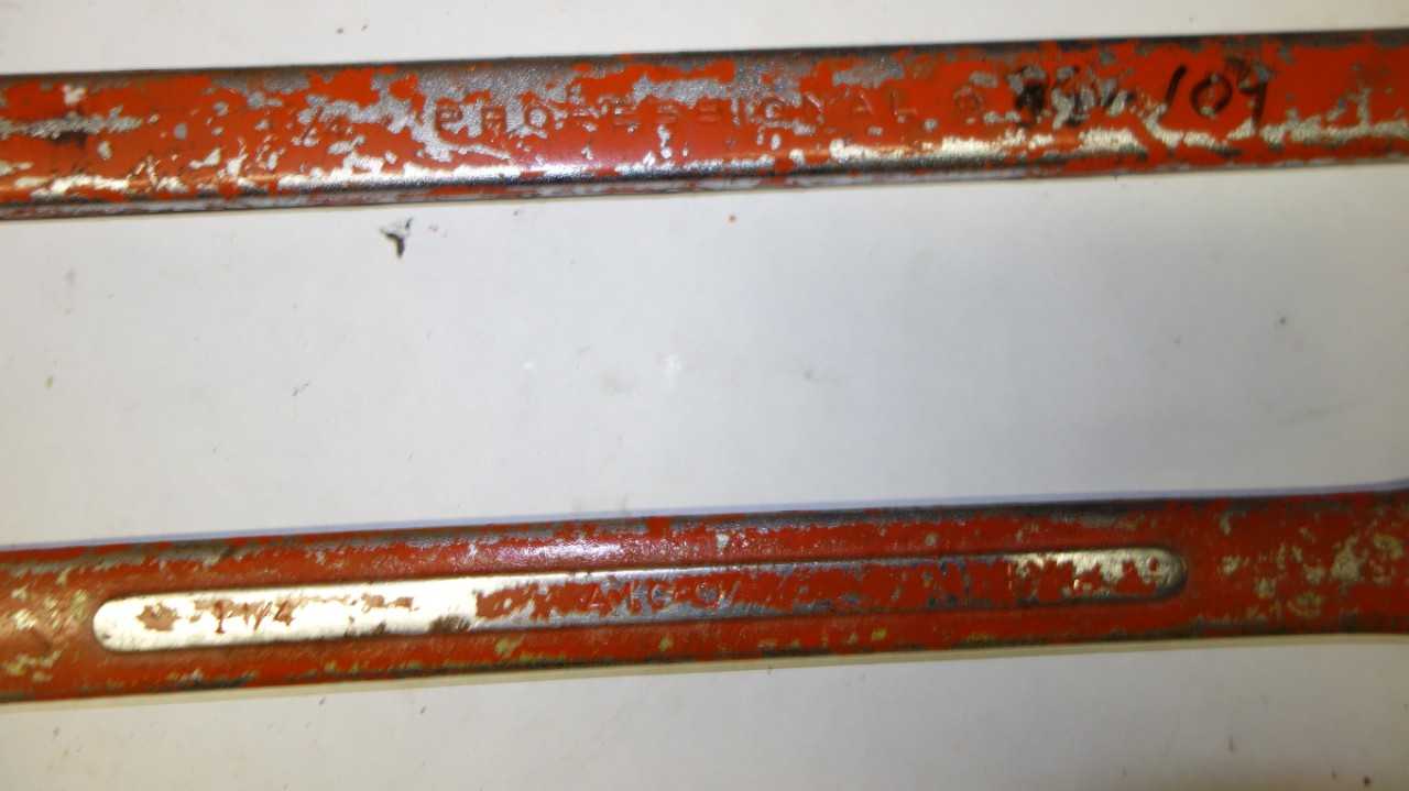 LOT OF 5 ASSORTED COMBINATION WRENCHES - HAND TOOLS