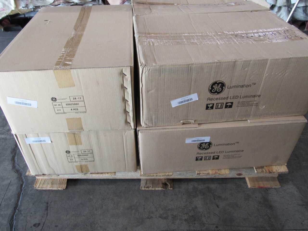 Pallet of 22x Un-Used 93025092-NSB Lights - LIGHTING
