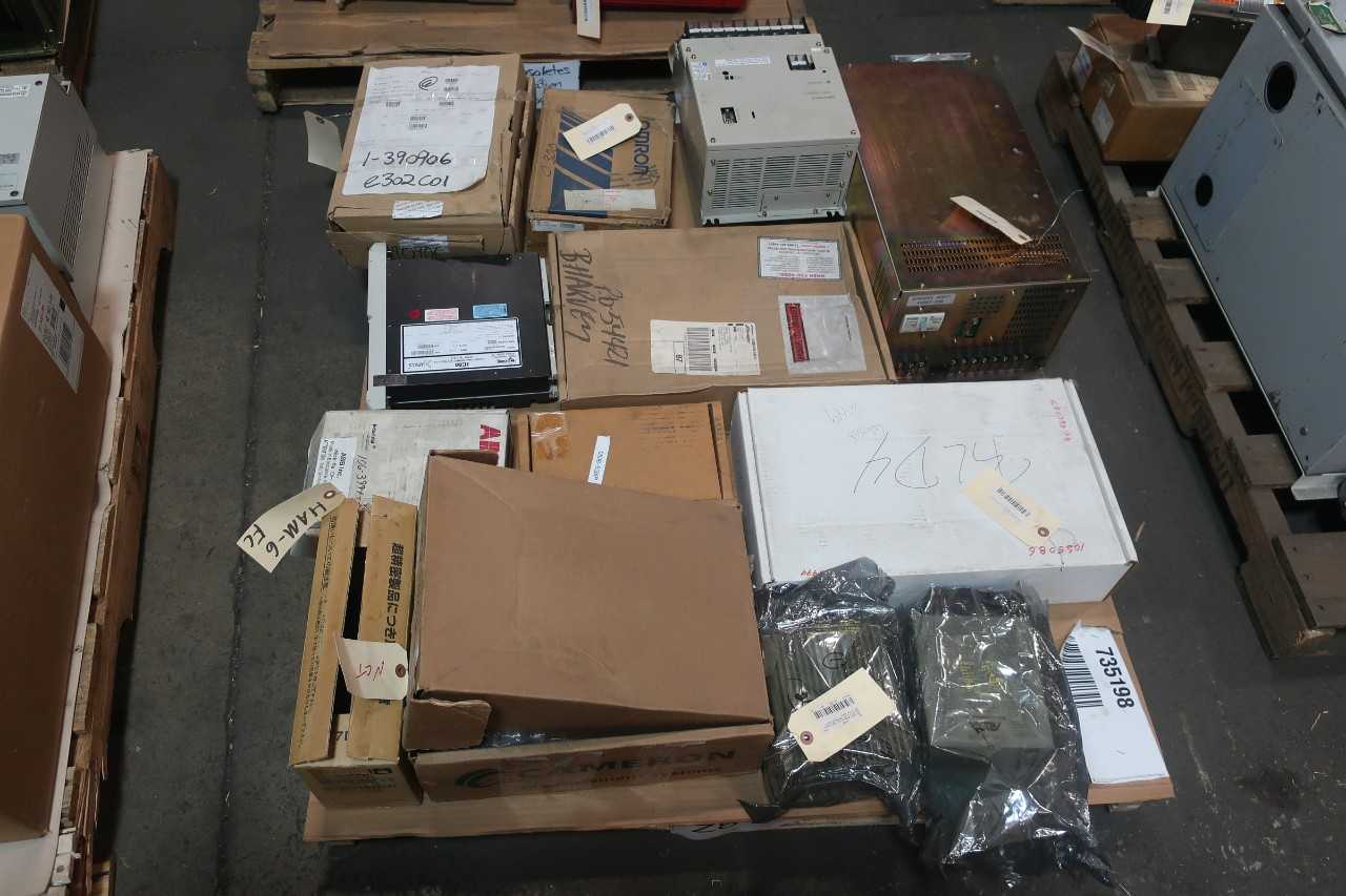 1 PALLET OF ASSORTED AUTOMATION AND CONTROLS, SERVO DRIVES, SERVO MOTORS, SERVO AMPLIFIERS- YASKAWA, MITSHUBISHI, FANUC, OMRON, ABB, SANYODENKI - SERVO