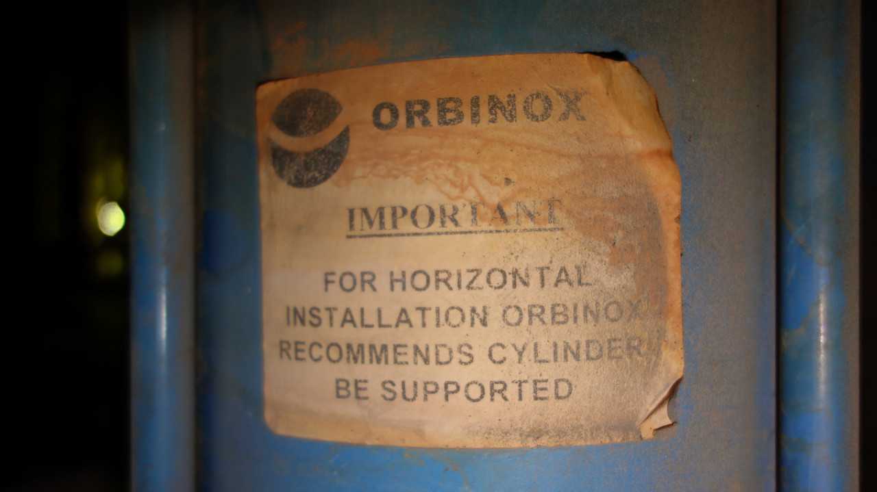 LOT OF 4 ORBINOX 12IN PNEUMATIC KNIFE GATE VALVES - KNIFE GATE VALVE