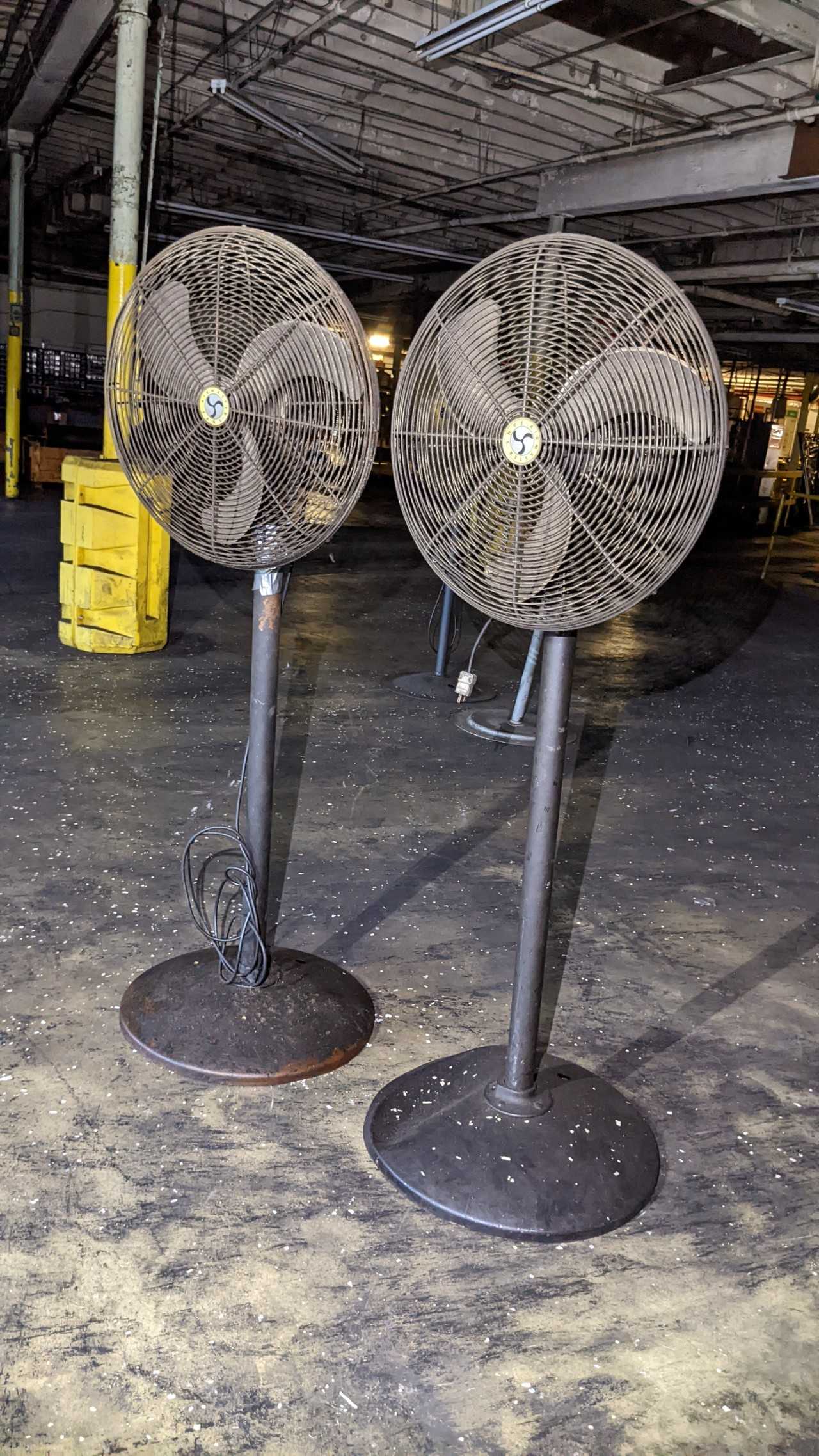 Lot of 2 Air Master Industrial Fan - TEMPERATURE CONTROL COMPONENTS Lot of 2 Air Master Industrial Fan - TEMPERATURE CONTROL COMPONENTS